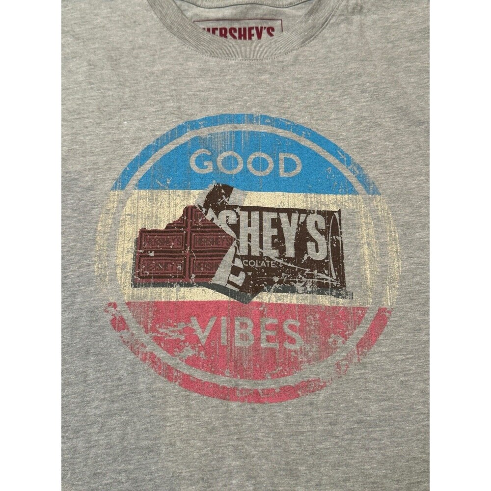 Hershey's Chocolate World Gray "Good Vibes" Hershey Bar T-Shirt Men's Size M NEW
